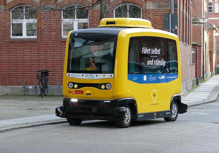 Guida autonoma su strada